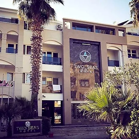 Two Seas 酒店 马尔马里斯